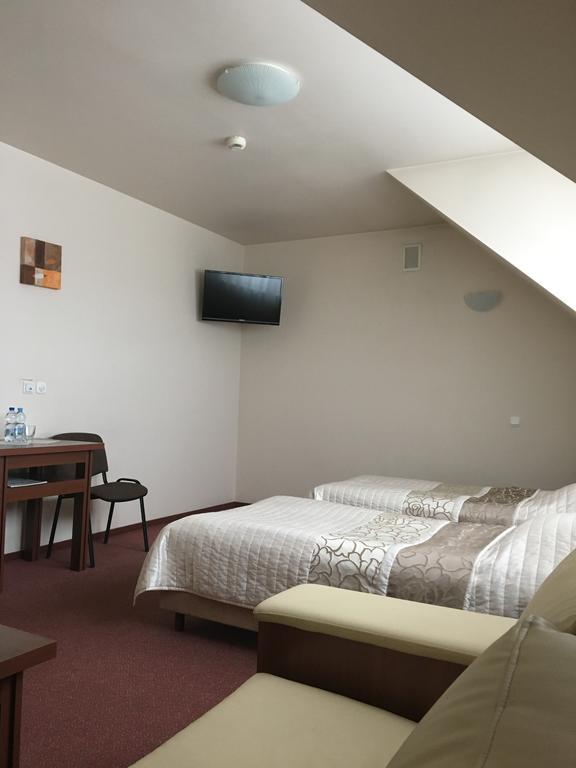Hotel Magnolia Sitkowka-Nowiny Ngoại thất bức ảnh